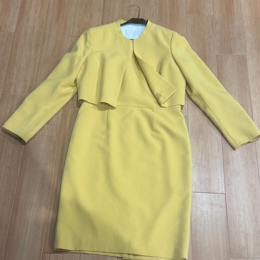 Elegant Yellow Dress